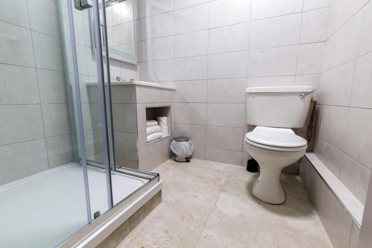 Ivy Tower Hotel Castlebar Ngoại thất bức ảnh